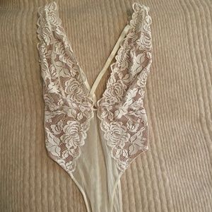 White lacy bodysuit, size S!